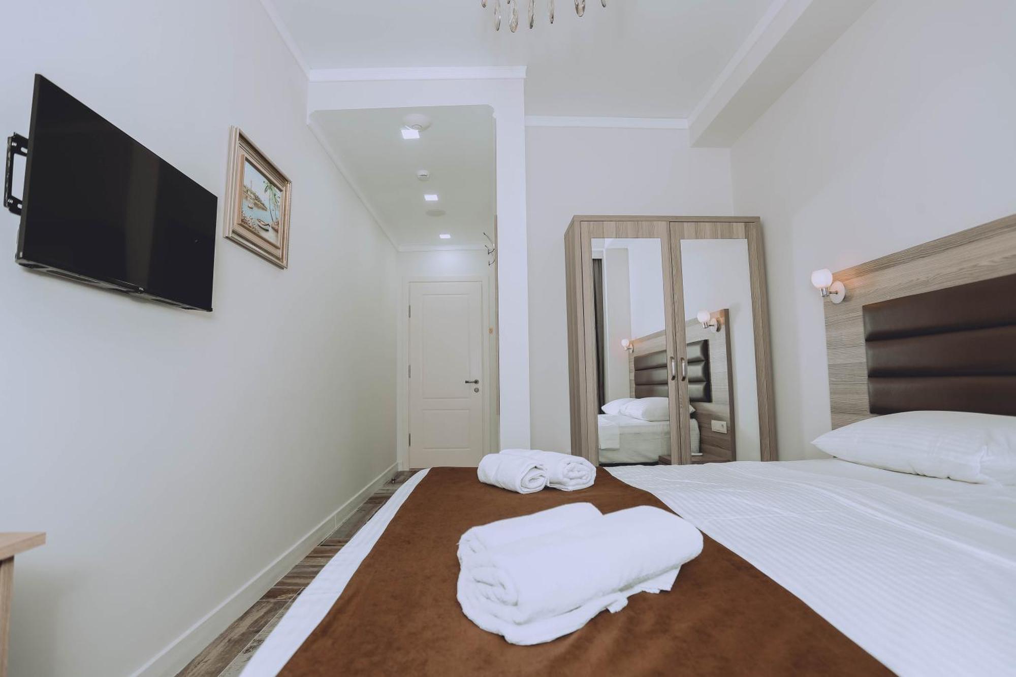 Royal Medis Hotel Batumi Eksteriør billede