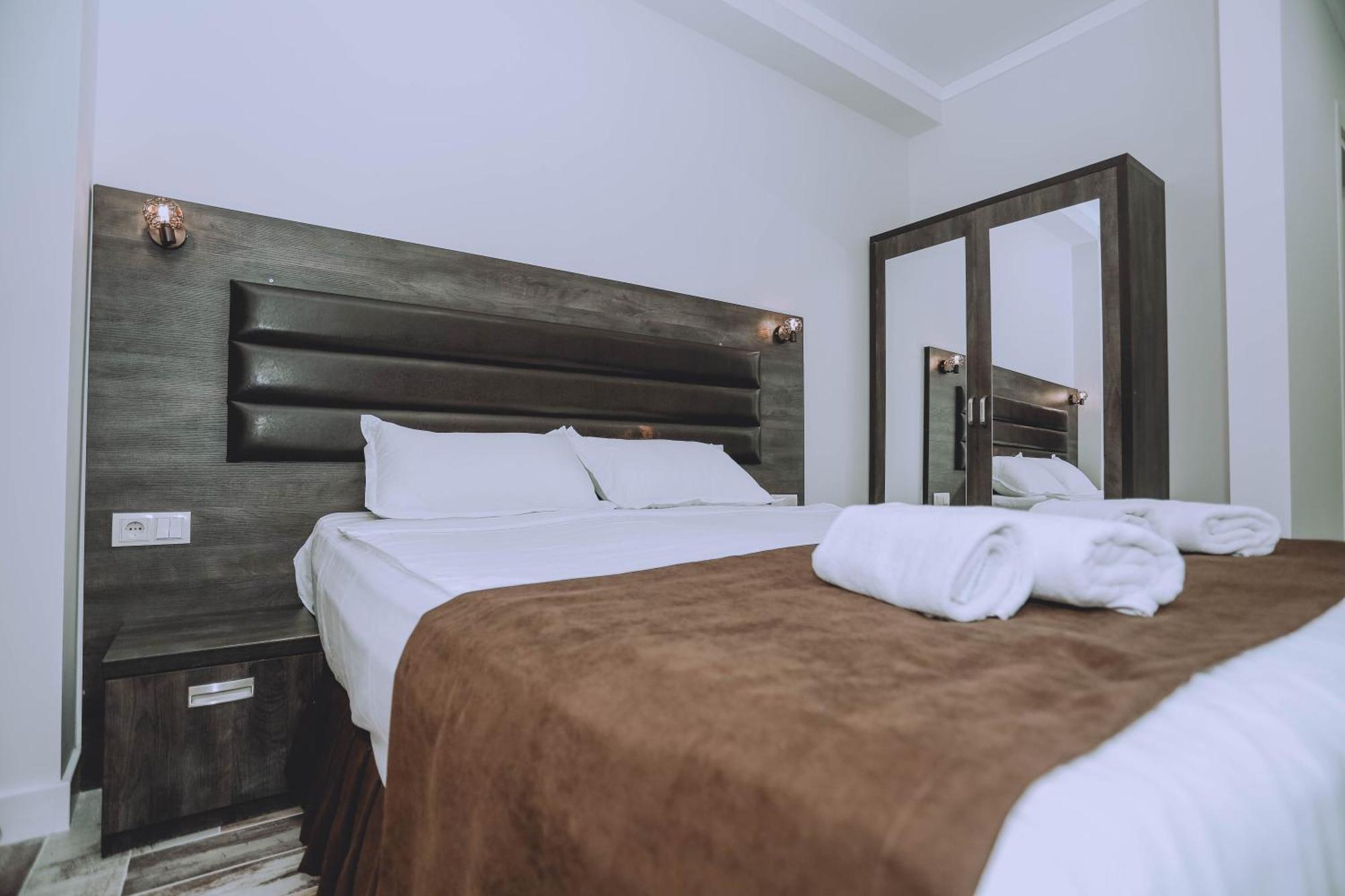 Royal Medis Hotel Batumi Eksteriør billede