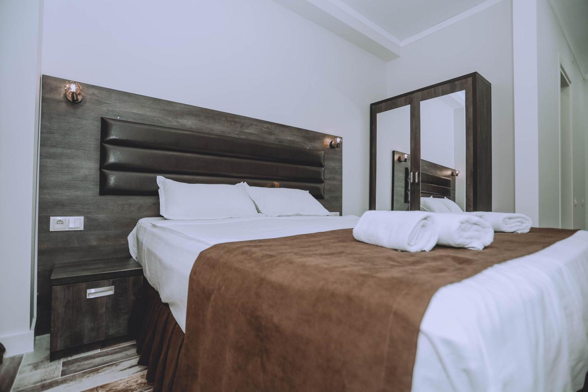 Royal Medis Hotel Batumi Eksteriør billede