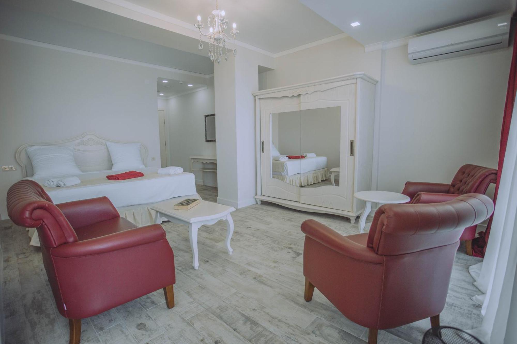 Royal Medis Hotel Batumi Eksteriør billede